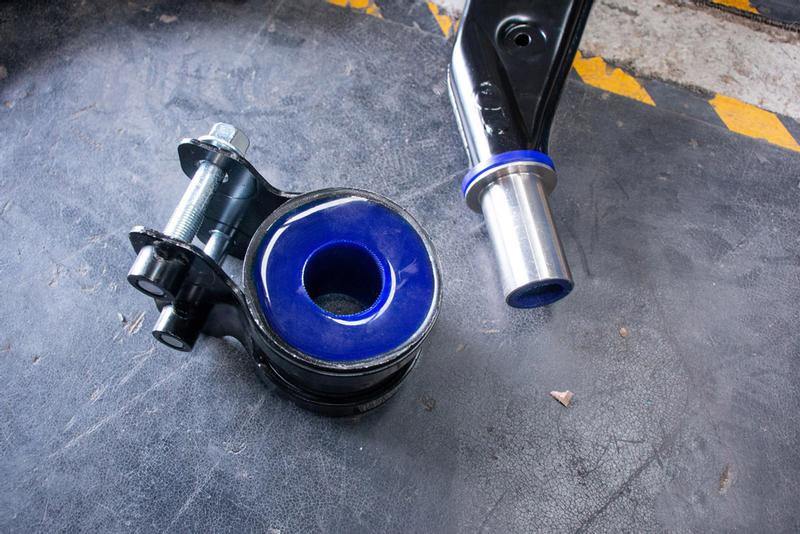 Rear bush provides a more secure location and creates a very free-pivoting joint for incredible performance and durability.