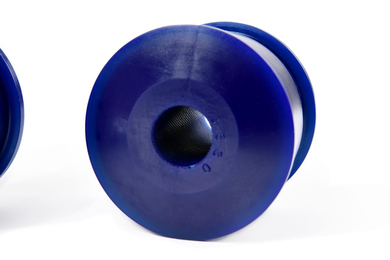 Close-up of the grease grooves which helps to reduce friction between the bush and the tube - resulting in better operation and increased lifespan.